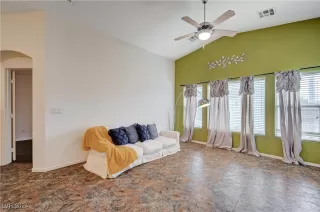 Photo #4: 2605178 Listing 