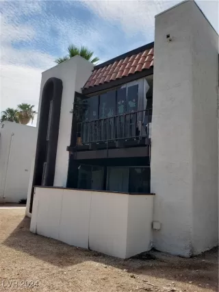 Photo #1: 2605194 Listing 