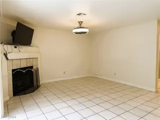 Photo #5: 2605213 Listing 