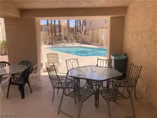 Photo #4: 2605227 Listing 