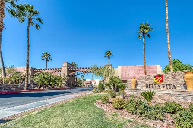 MLS: 2605317 Condo For Sale