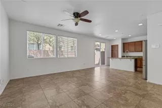 Photo #4: 2605336 Listing