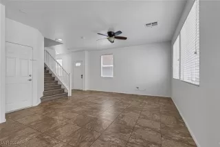 Photo #6: 2605336 Listing