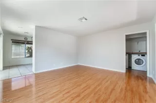 Photo #2: 2605367 Listing 