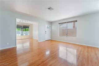 Photo #3: 2605367 Listing 