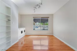 Photo #4: 2605367 Listing 