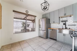 Photo #6: 2605367 Listing 