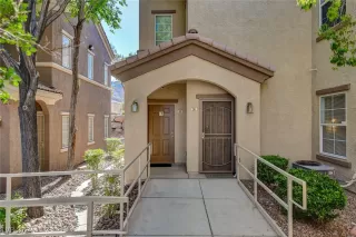 Photo #2: 2605389 Listing