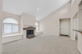 Photo #4: 2605404 Listing