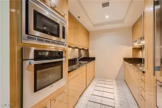 Photo #3: 2605407 Listing