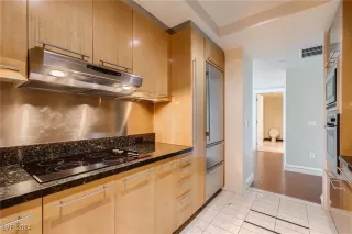 Photo #6: 2605407 Listing