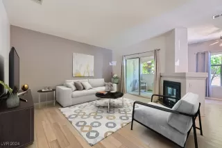 Photo #1: 2605418 Listing