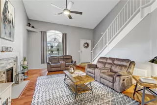 Photo #5: 2605425 Listing