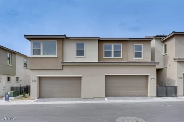 MLS: 2605474 Condo For Sale