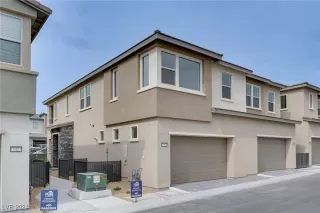 Photo #1: 2605474 Listing 