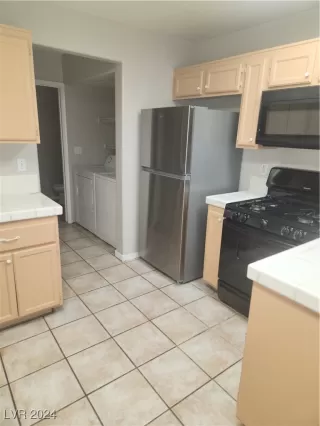 Photo #4: 2605475 Listing 