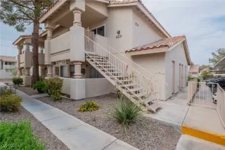 Photo #1: 2605486 Listing