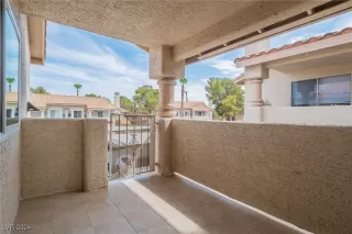 Photo #3: 2605486 Listing