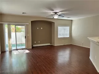 Photo #1: 2605518 Listing 