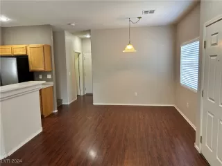 Photo #2: 2605518 Listing 