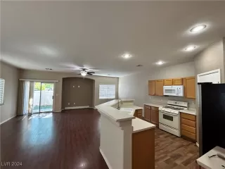 Photo #4: 2605518 Listing 