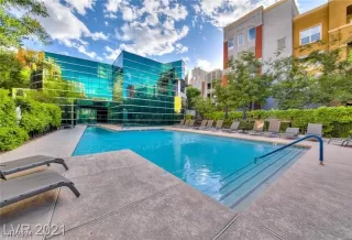 Photo #5: 2605522 Listing 