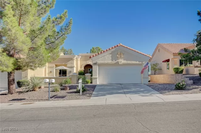 MLS: 2605546 Condo For Sale