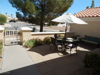 Photo #4: 2605546 Listing