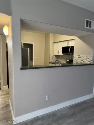 Photo #4: 2605549 Listing 