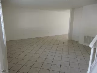 Photo #2: 2605564 Listing 