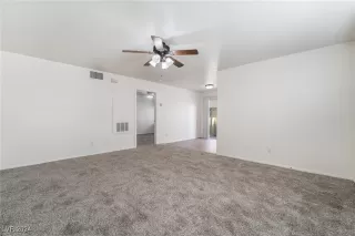 Photo #5: 2605565 Listing