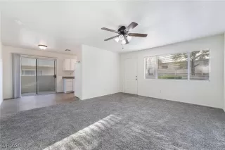 Photo #6: 2605565 Listing