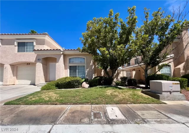 MLS: 2605570 Condo For Sale