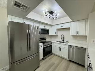 Photo #4: 2605584 Listing 