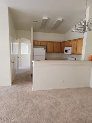 Photo #3: 2605585 Listing 