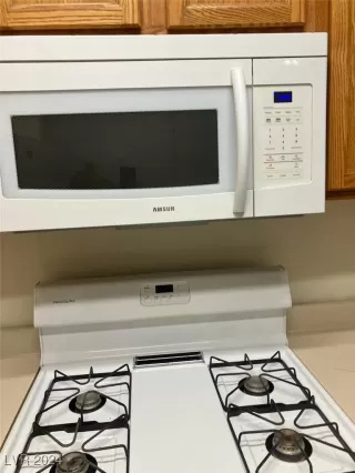 Photo #5: 2605585 Listing 