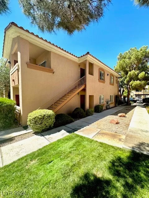 MLS: 2605659 Condo For Sale