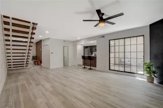 Photo #1: 2605675 Listing