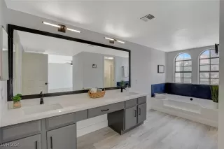 Photo #6: 2605675 Listing