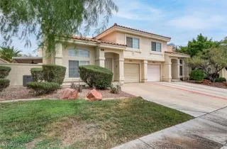 Photo #3: 2605693 Listing