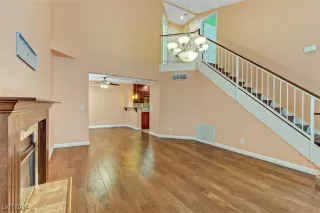 Photo #4: 2605693 Listing