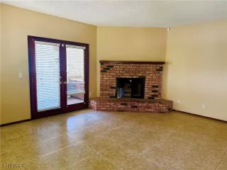 Photo #1: 2605696 Listing 