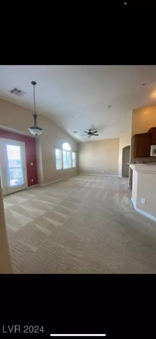 Photo #1: 2605698 Listing 