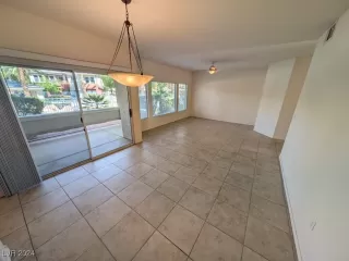 Photo #4: 2605699 Listing 
