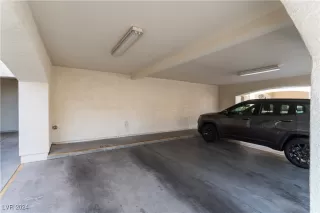 Photo #2: 2605704 Listing