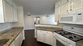 Photo #6: 2605707 Listing 