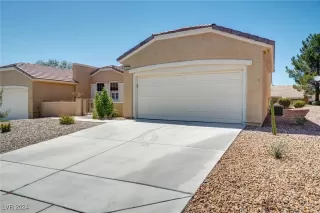 Photo #1: 2605719 Listing 