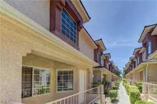 Photo #1: 2605725 Listing