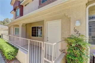 Photo #2: 2605725 Listing