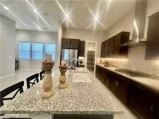 Photo #3: 2605730 Listing 